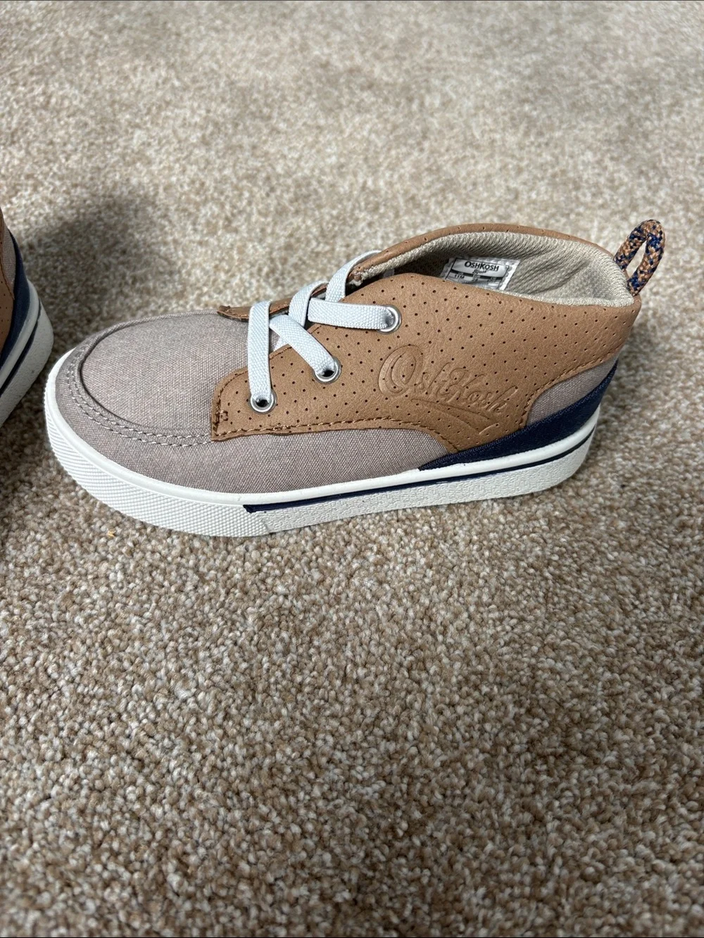 NWT 11 Toddler Boy OshKosh B'gosh Tan and Gray Kids High-Top Sneakers